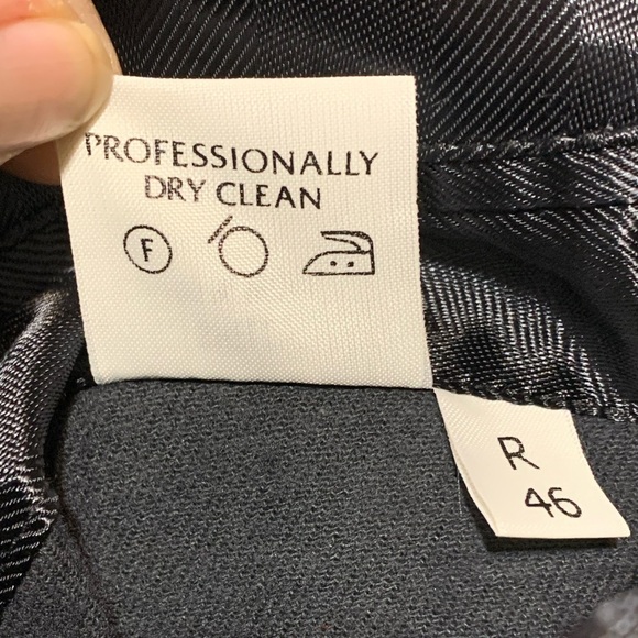 Men's Black Long Trench Coat sz R 46 100% Wool Shell and 100% Rayon lining - Picture 11 of 11